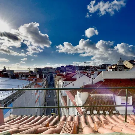 Rustic View In Baixa By River Tagus * Lizbona