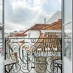Baixa Heritage Apartments By Cathedral & Tram 28 By Nestatlisbon *