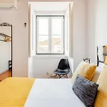 Baixa Heritage Apartments By Cathedral & Tram 28 By Nestatlisbon Appartement