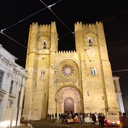 Rustic View In Baixa By River Tagus Lisbon