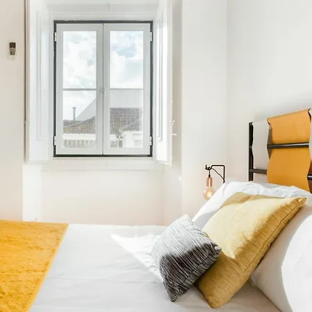 Rustic View In Baixa By River Tagus Lisbon