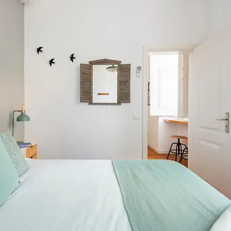 Baixa Heritage By Cathedral & Tram 28 By Nestatlisbon リスボン