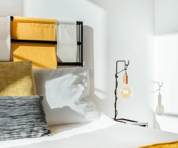 Rustic View In Baixa By River Tagus * Lisboa